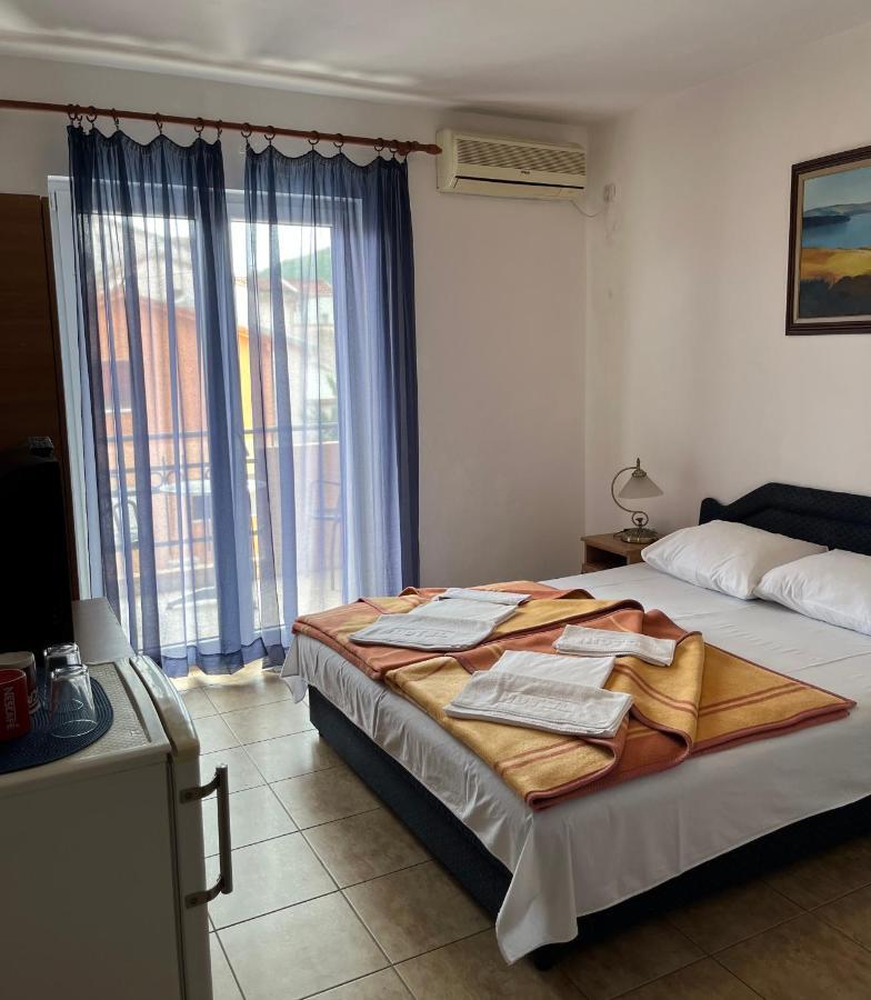Apartmani Goran I Jelena Zec Budva Exterior foto